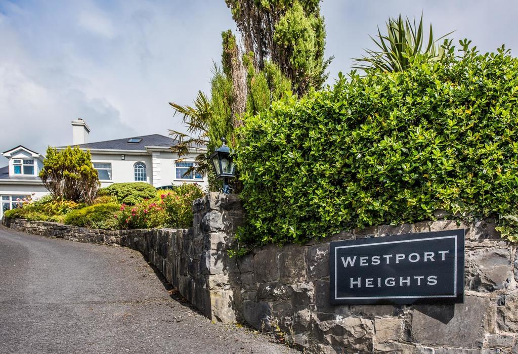 Westport Heights Hotel Ngoại thất bức ảnh