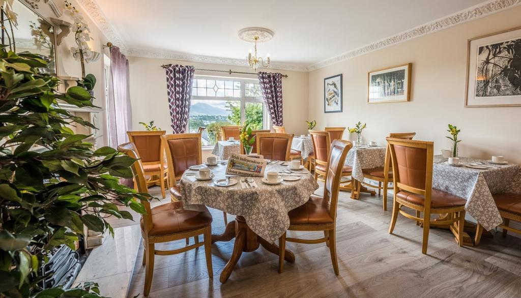 Westport Heights Hotel Ngoại thất bức ảnh